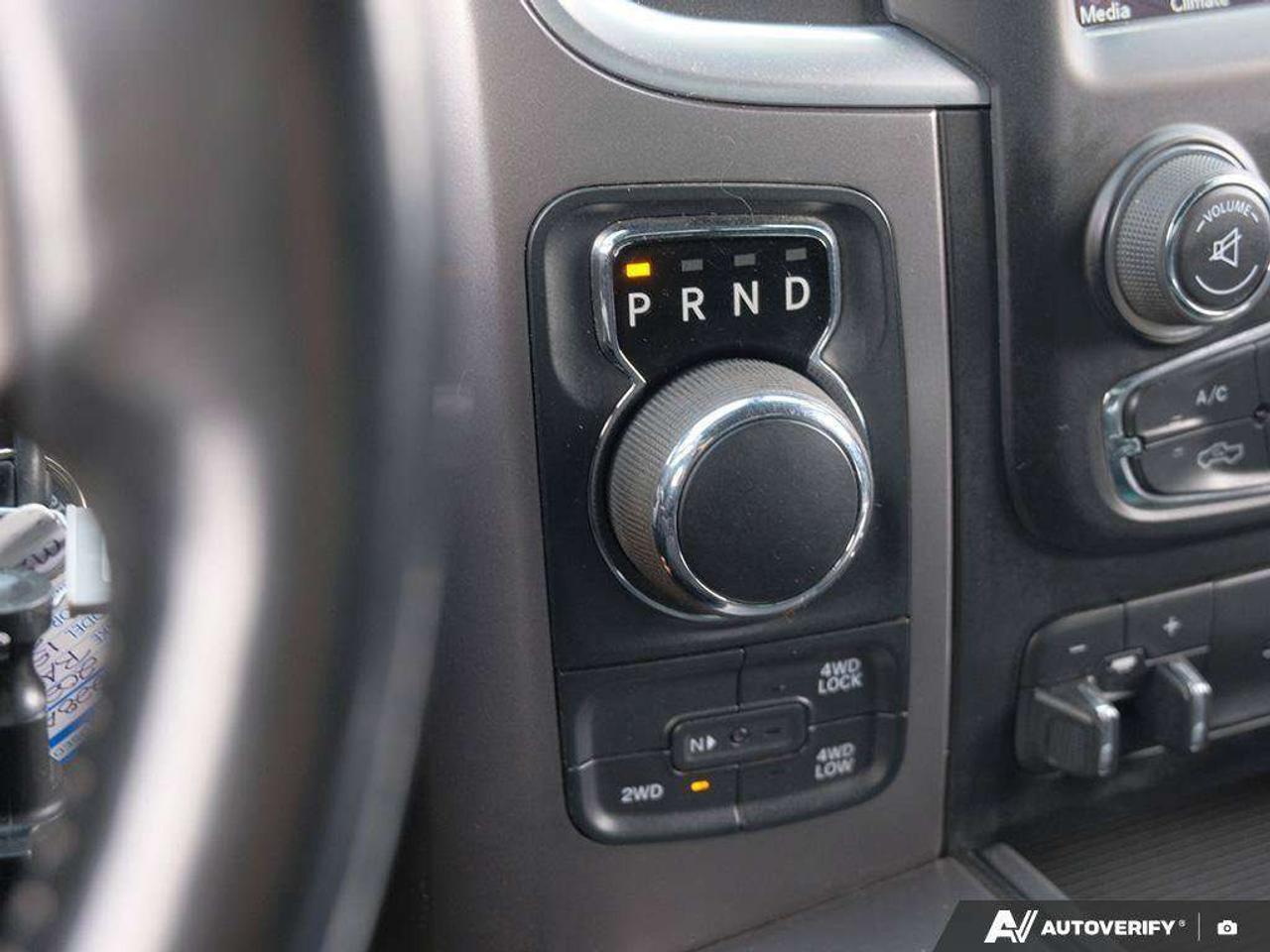 2021 RAM 1500 WARLOCK, 5.7L HEMI V8, 4X4, ALLOYS, NAV, 1-OWNER, CERTIFIED PREOWNED! Photo