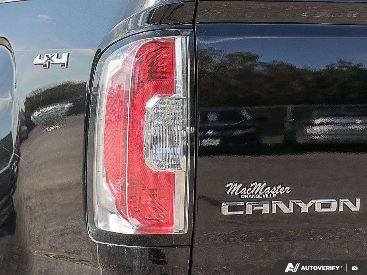 2018 GMC Canyon 2.8L DURAMAX, 4X4, ALLOYS, CLOTH, BOSE, CERTIFIED AS-TRADED! Photo
