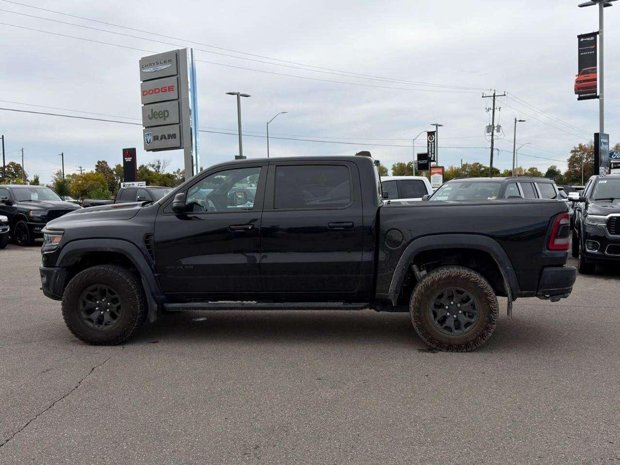2023 RAM 1500 ACCIDENT FREE   SUNROOF   LEATHER Photo