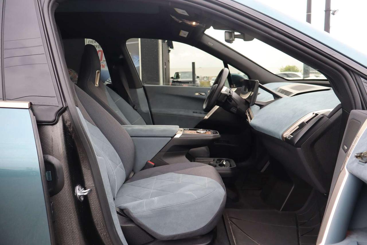 2022 BMW iX xDrive50   Premium   Blue Interior   Accident Free Photo