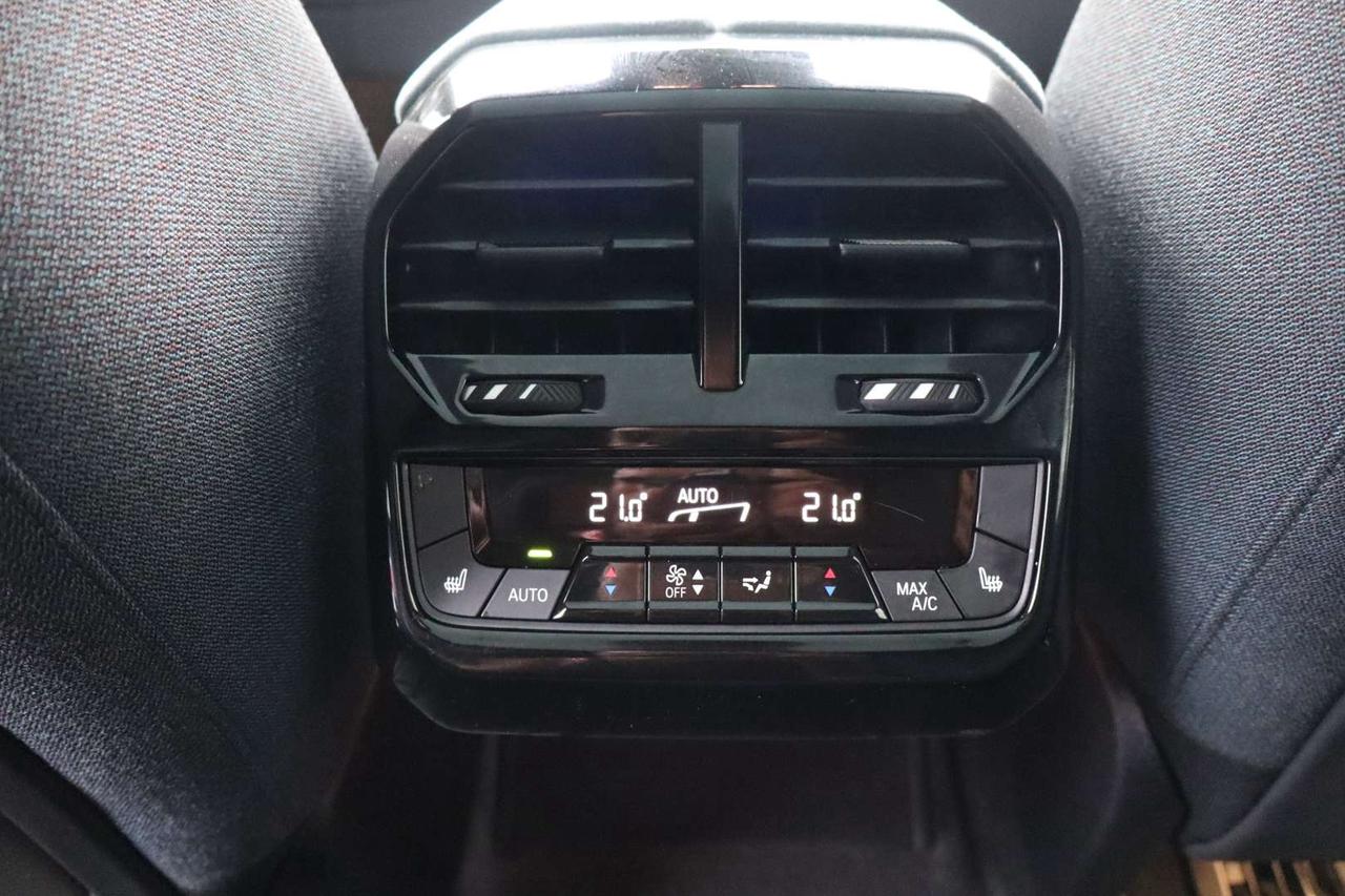 2022 BMW iX xDrive50   Premium   Blue Interior   Accident Free Photo