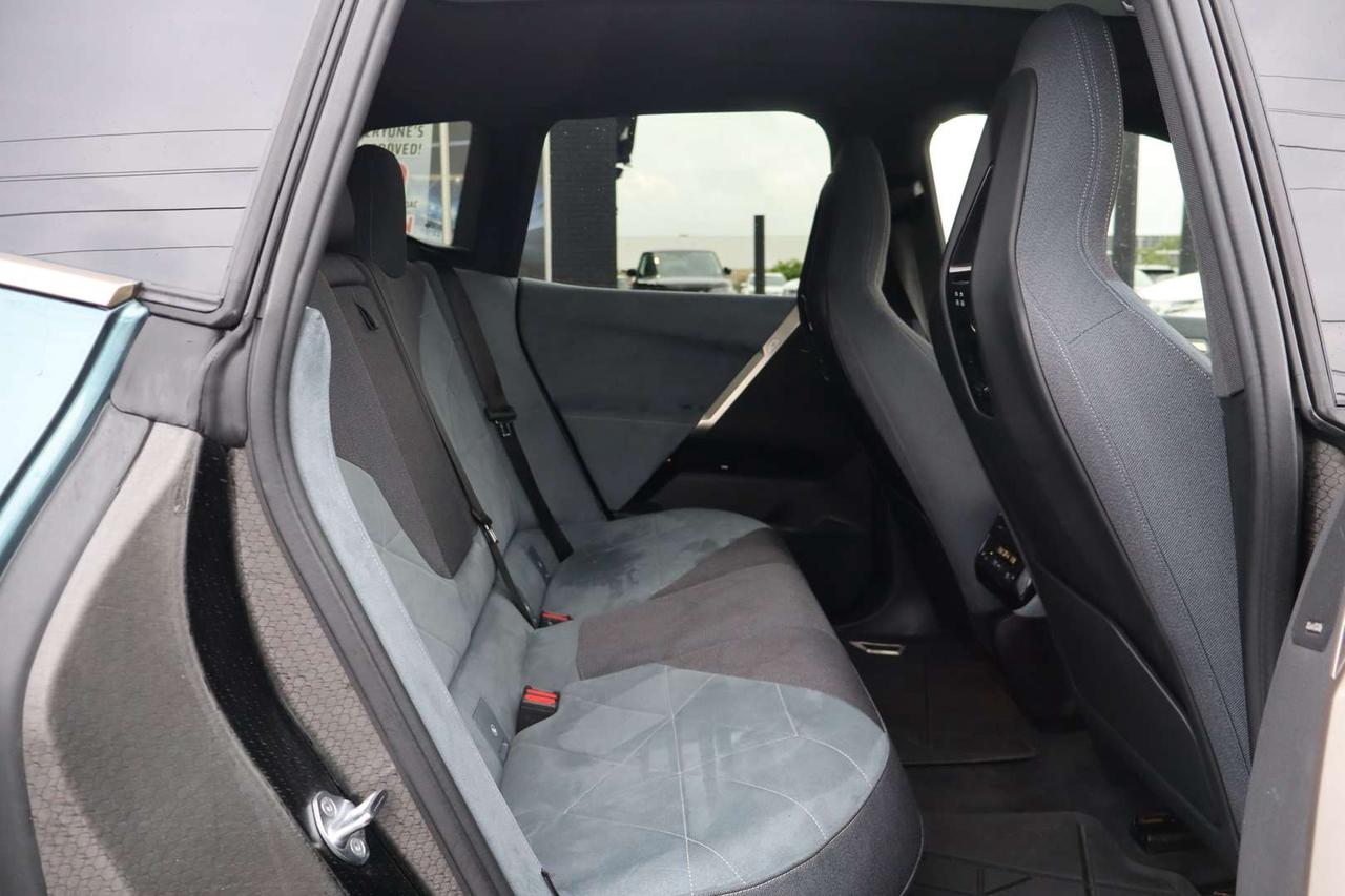 2022 BMW iX xDrive50   Premium   Blue Interior   Accident Free Photo