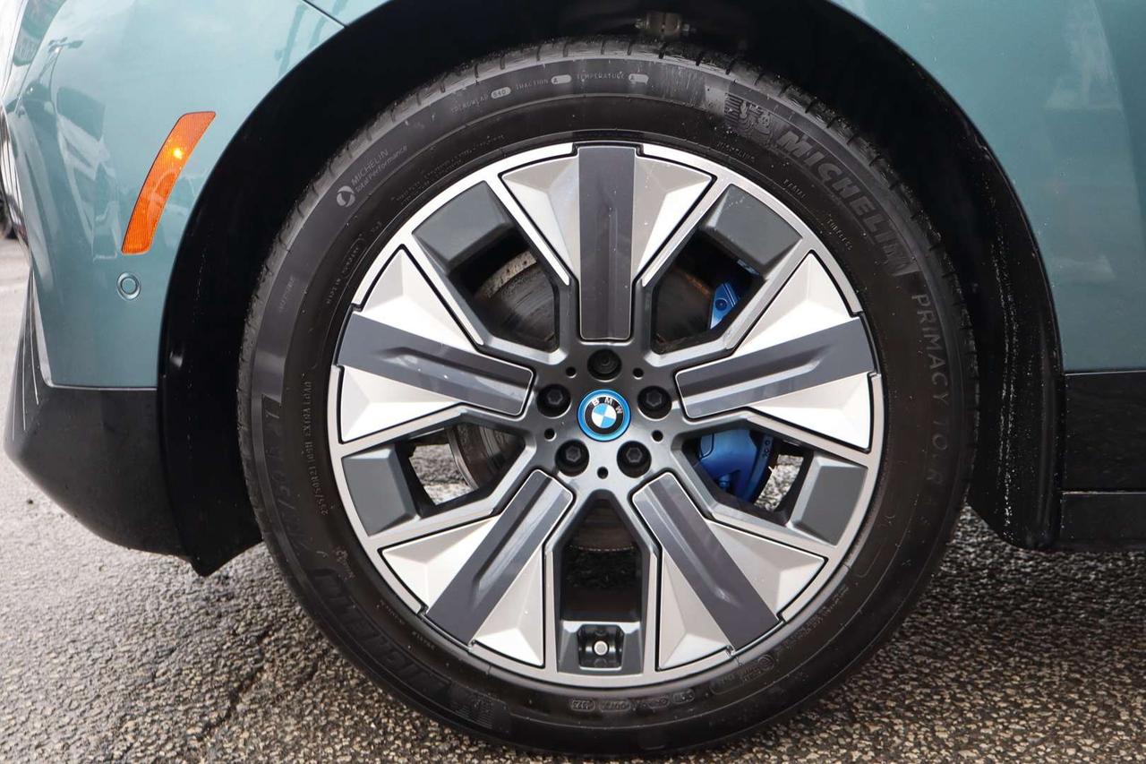 2022 BMW iX xDrive50   Premium   Blue Interior   Accident Free Photo