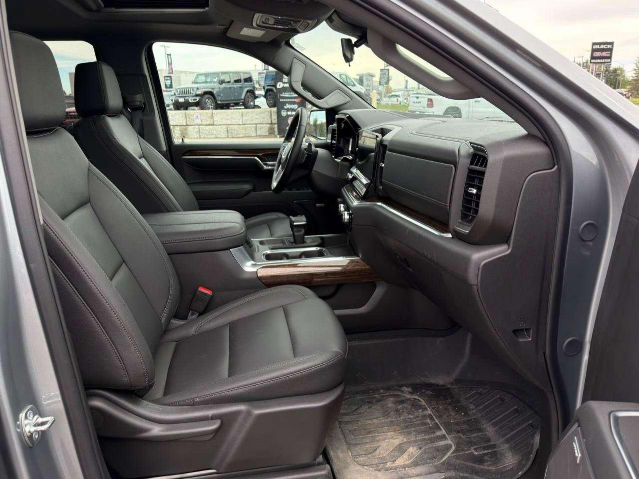 2026 GMC Sierra 1500 ACCIDENT FREE   LEATHER   SUNROOF Photo