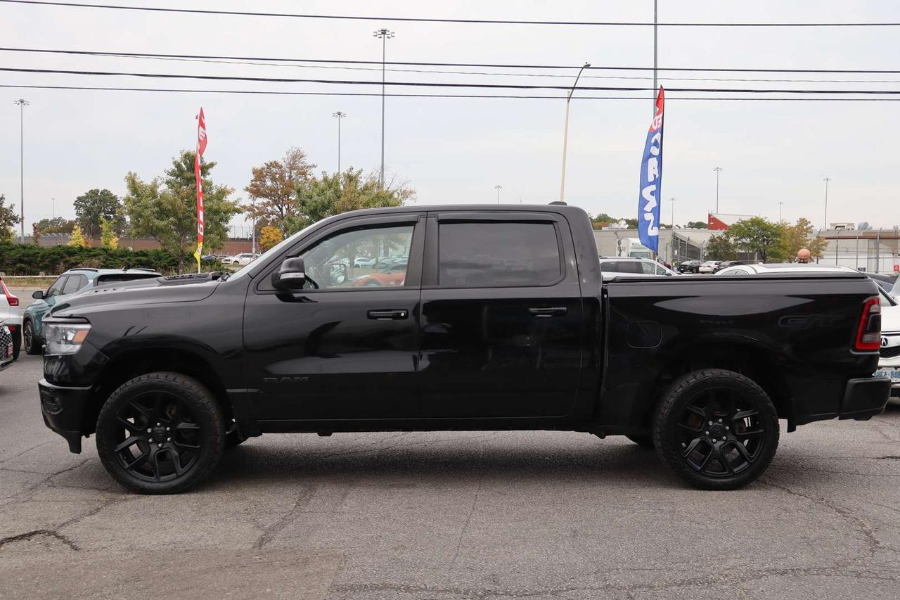 2022 RAM 1500 Sport GT Crew Cab 4WD Hemi 5.7L Photo
