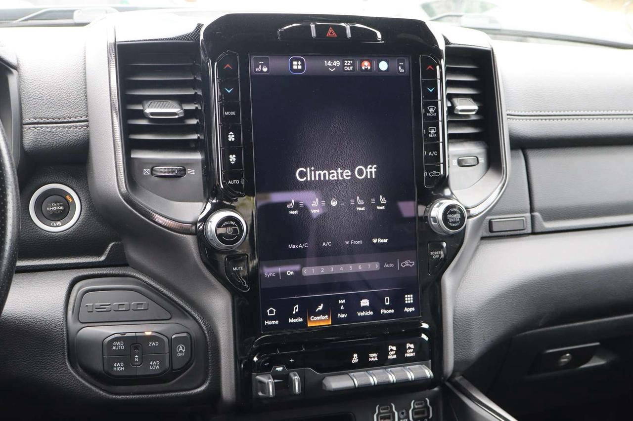 2022 RAM 1500 Sport GT Crew Cab 4WD Hemi 5.7L Photo