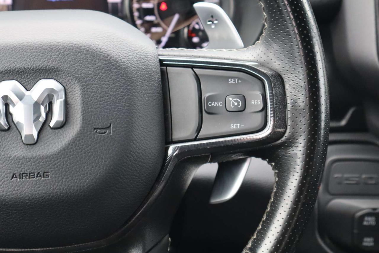 2022 RAM 1500 Sport GT Crew Cab 4WD Hemi 5.7L Photo