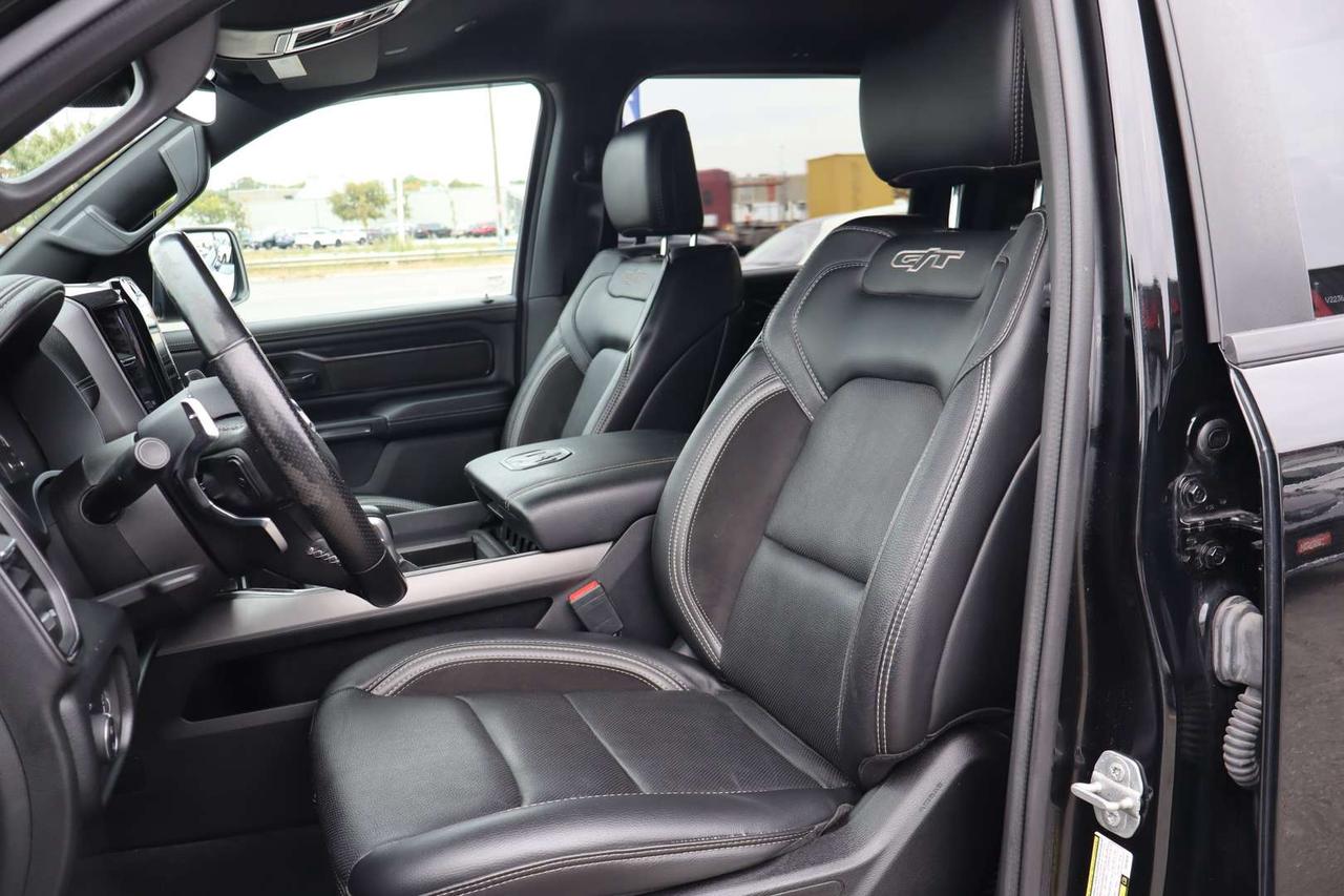 2022 RAM 1500 Sport GT Crew Cab 4WD Hemi 5.7L Photo