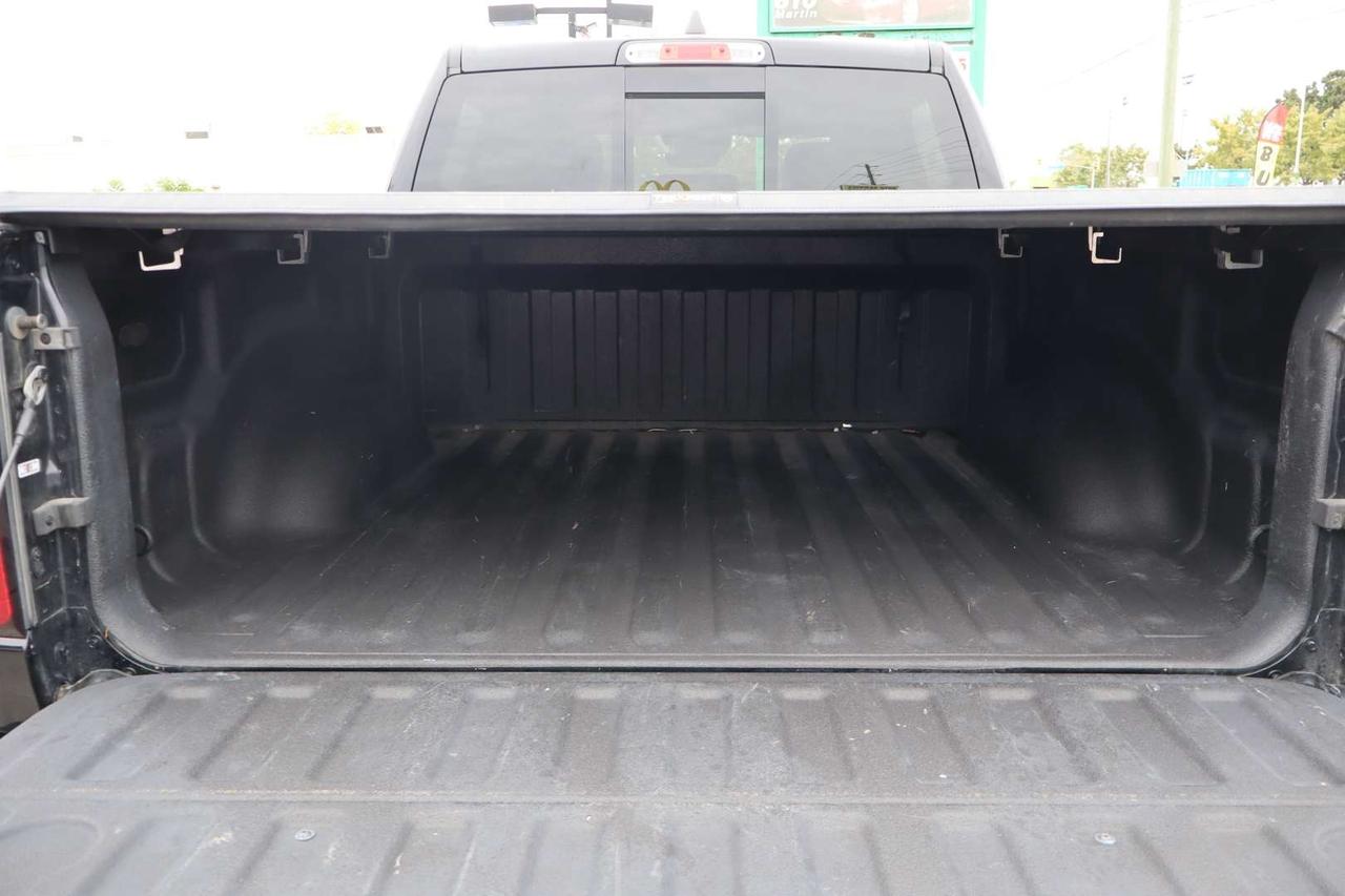 2022 RAM 1500 Sport GT Crew Cab 4WD Hemi 5.7L Photo