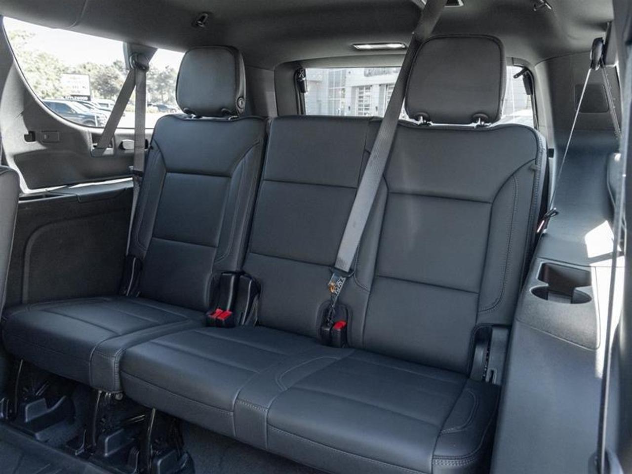 2026 Chevrolet Suburban High Country 4dr 4x4 Photo
