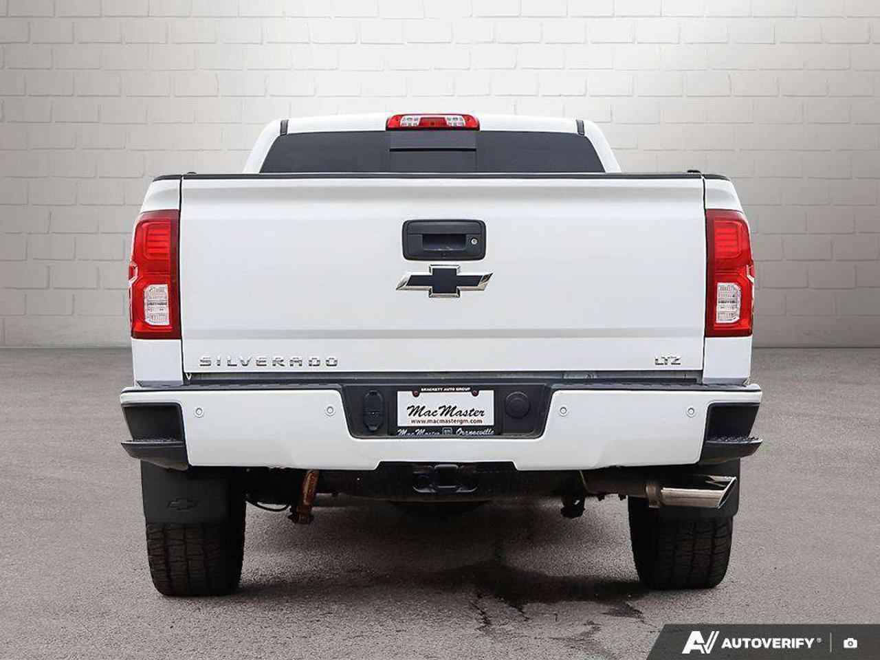 2018 Chevrolet Silverado 1500 5.3L V8, 4X4, Z71, ALLOYS, LEATHER, DOUBLE, 1-OWNER, CERTIFIED AS-TRADED! Photo