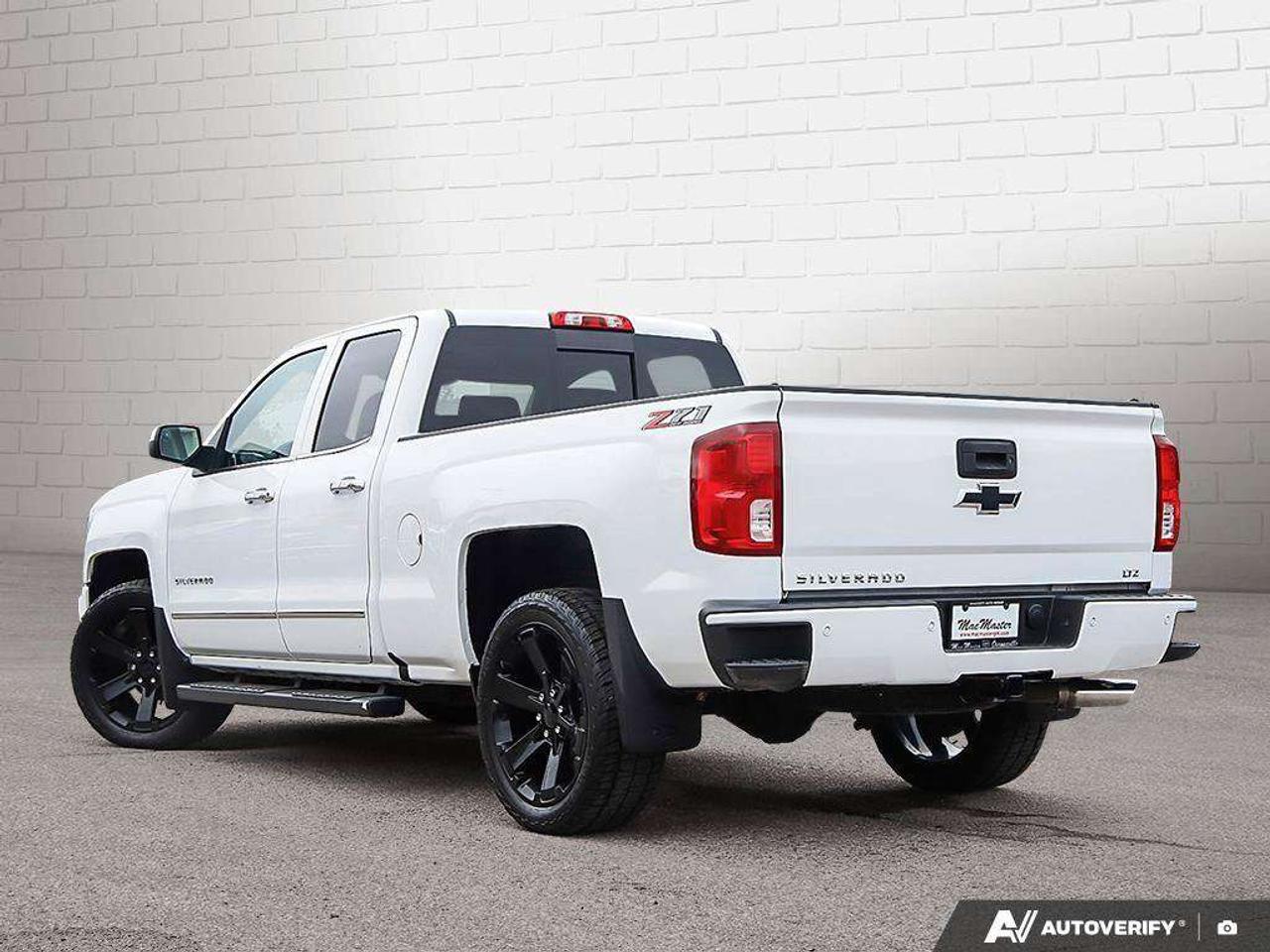2018 Chevrolet Silverado 1500 5.3L V8, 4X4, Z71, ALLOYS, LEATHER, DOUBLE, 1-OWNER, CERTIFIED AS-TRADED! Photo