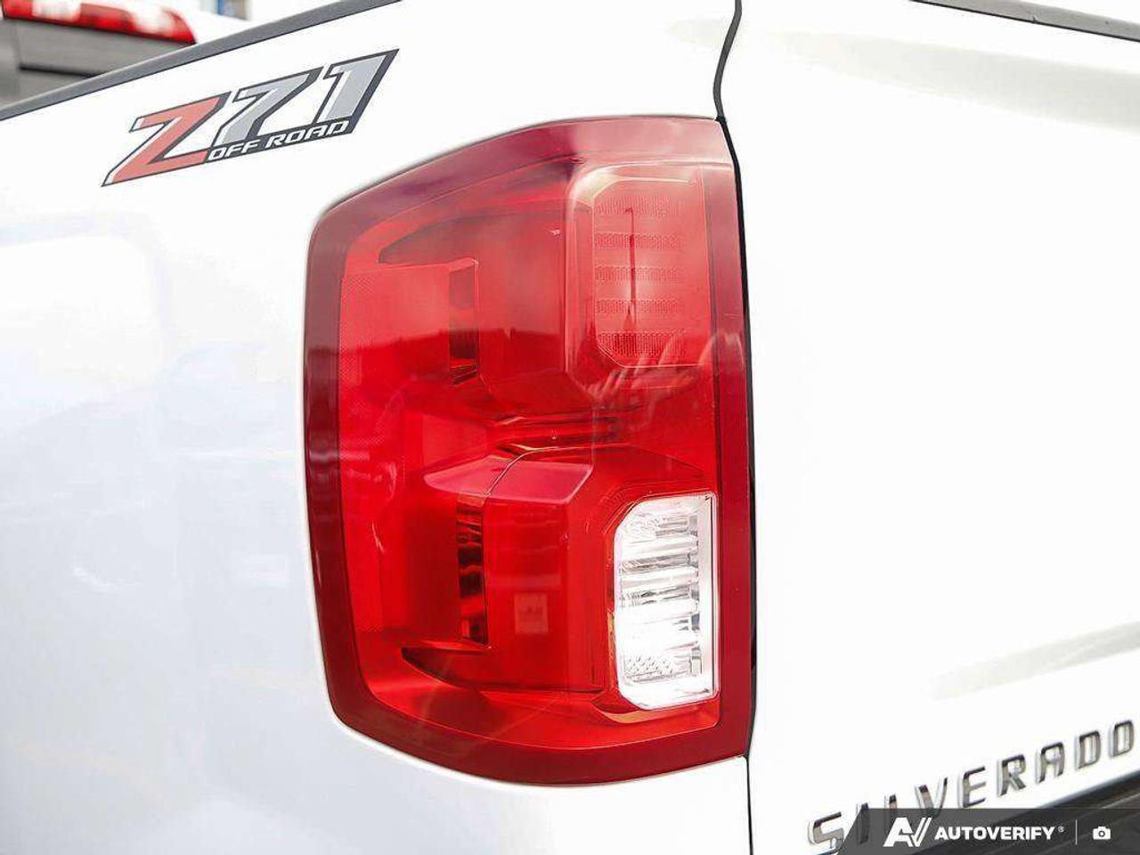 2018 Chevrolet Silverado 1500 5.3L V8, 4X4, Z71, ALLOYS, LEATHER, DOUBLE, 1-OWNER, CERTIFIED AS-TRADED! Photo