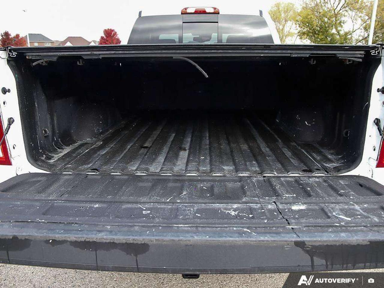 2018 Chevrolet Silverado 1500 5.3L V8, 4X4, Z71, ALLOYS, LEATHER, DOUBLE, 1-OWNER, CERTIFIED AS-TRADED! Photo