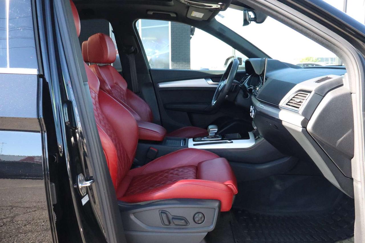 2023 Audi SQ5 3.0T TECHNIK Quattro   DYNAMIC PKG   AIR SUSPENSION   RED INTERIOR Photo