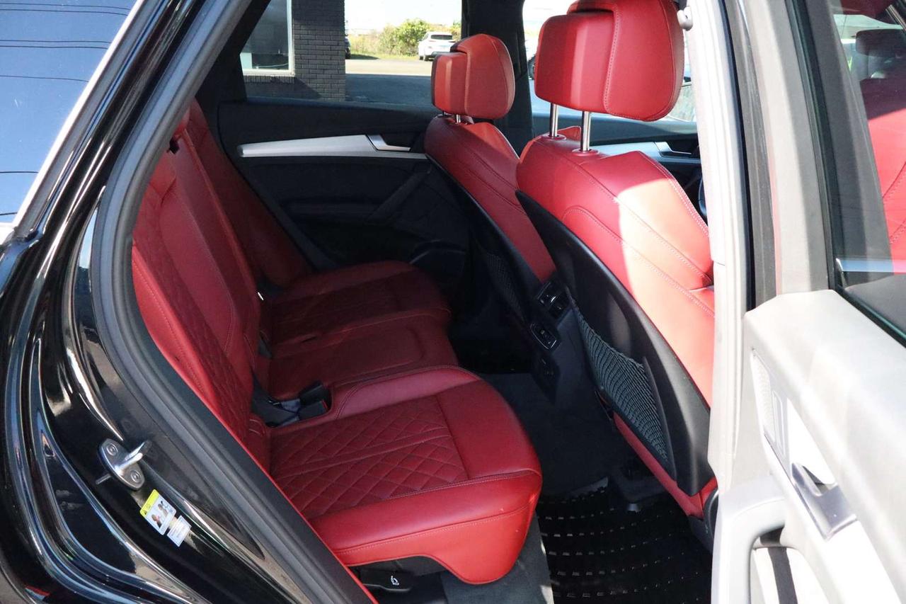 2023 Audi SQ5 3.0T TECHNIK Quattro   DYNAMIC PKG   AIR SUSPENSION   RED INTERIOR Photo