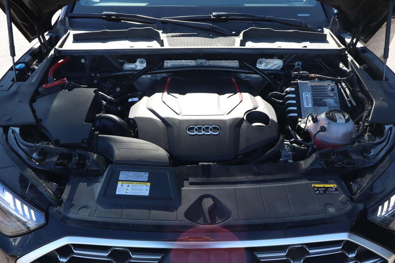 2023 Audi SQ5 3.0T TECHNIK Quattro   DYNAMIC PKG   AIR SUSPENSION   RED INTERIOR Photo