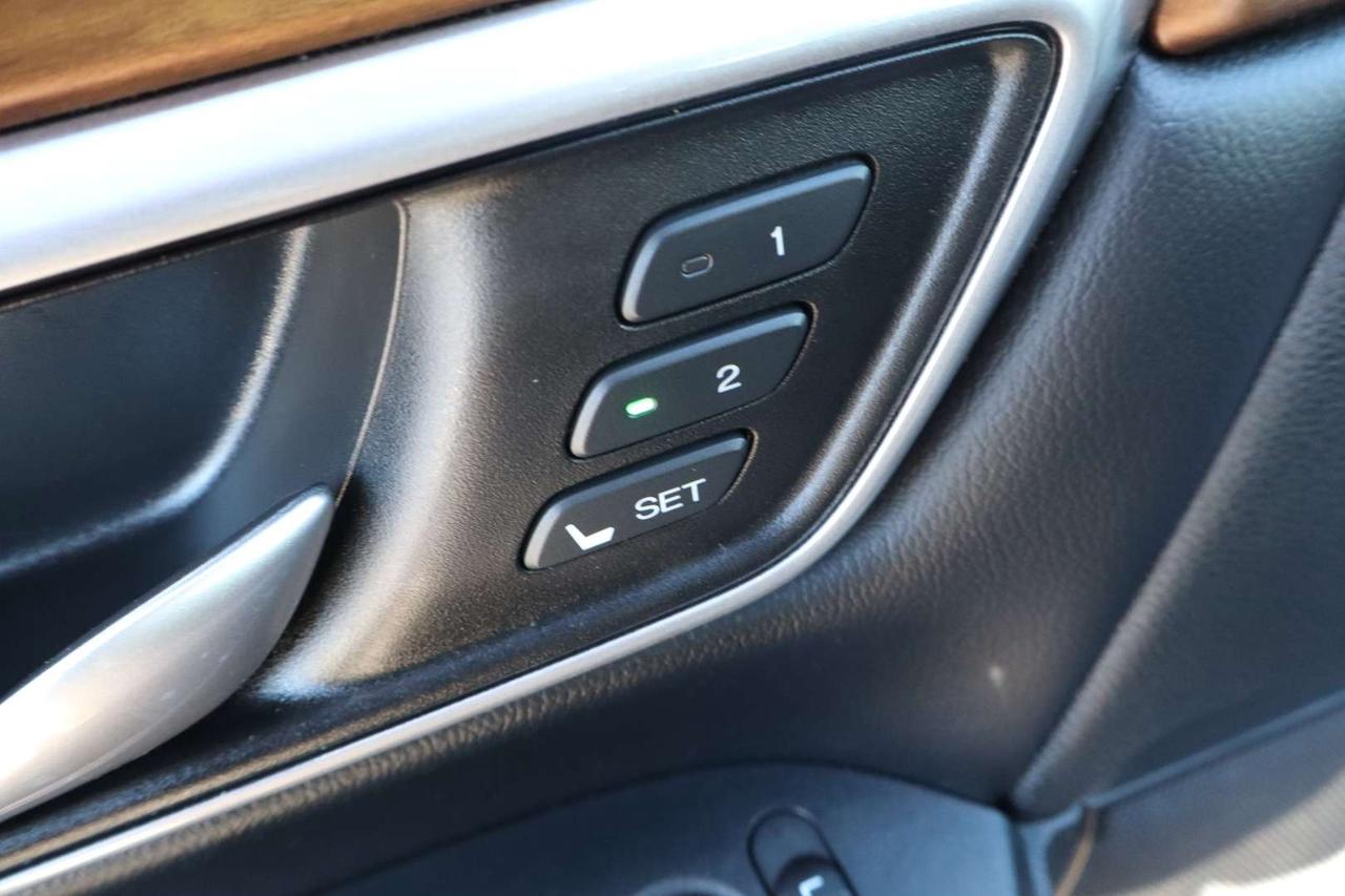 2017 Honda CR-V Touring AWD NO Accident Loaded $103/Weekly Certified Photo