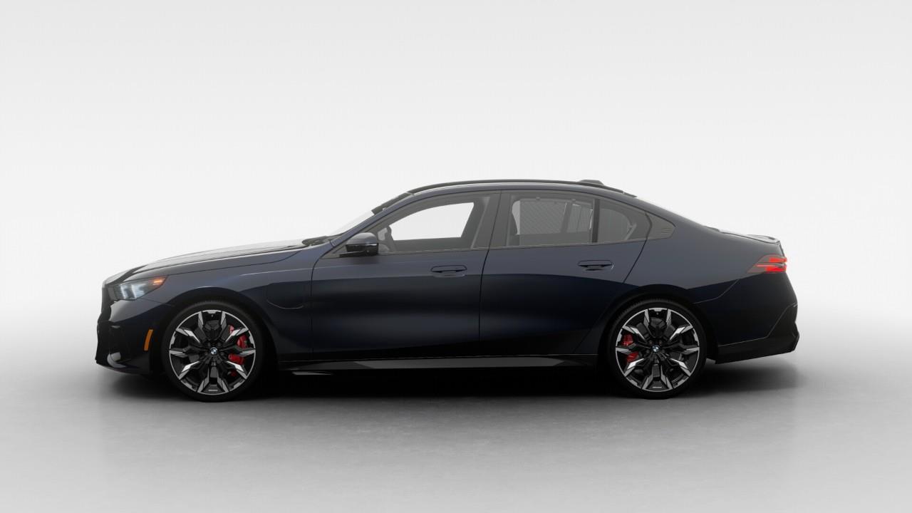 2027 BMW 550e xDrive 4dr All-Wheel Drive Sedan Photo