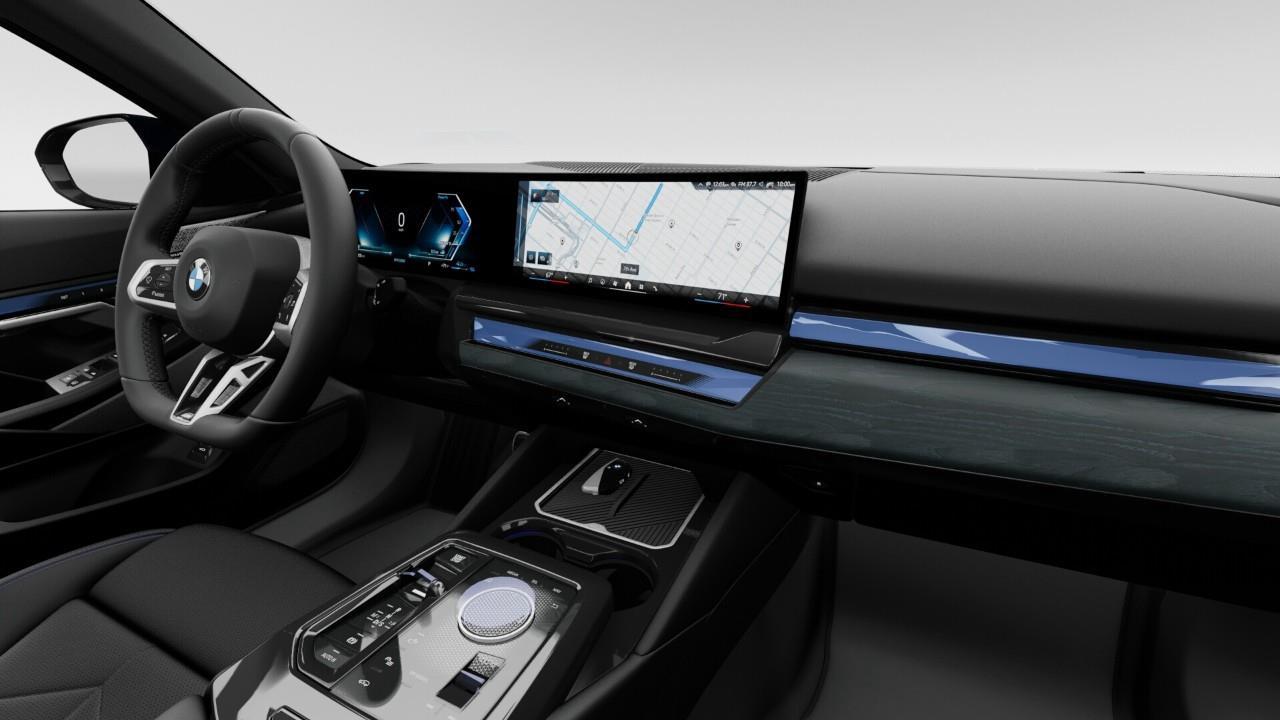 2027 BMW 550e xDrive 4dr All-Wheel Drive Sedan Photo