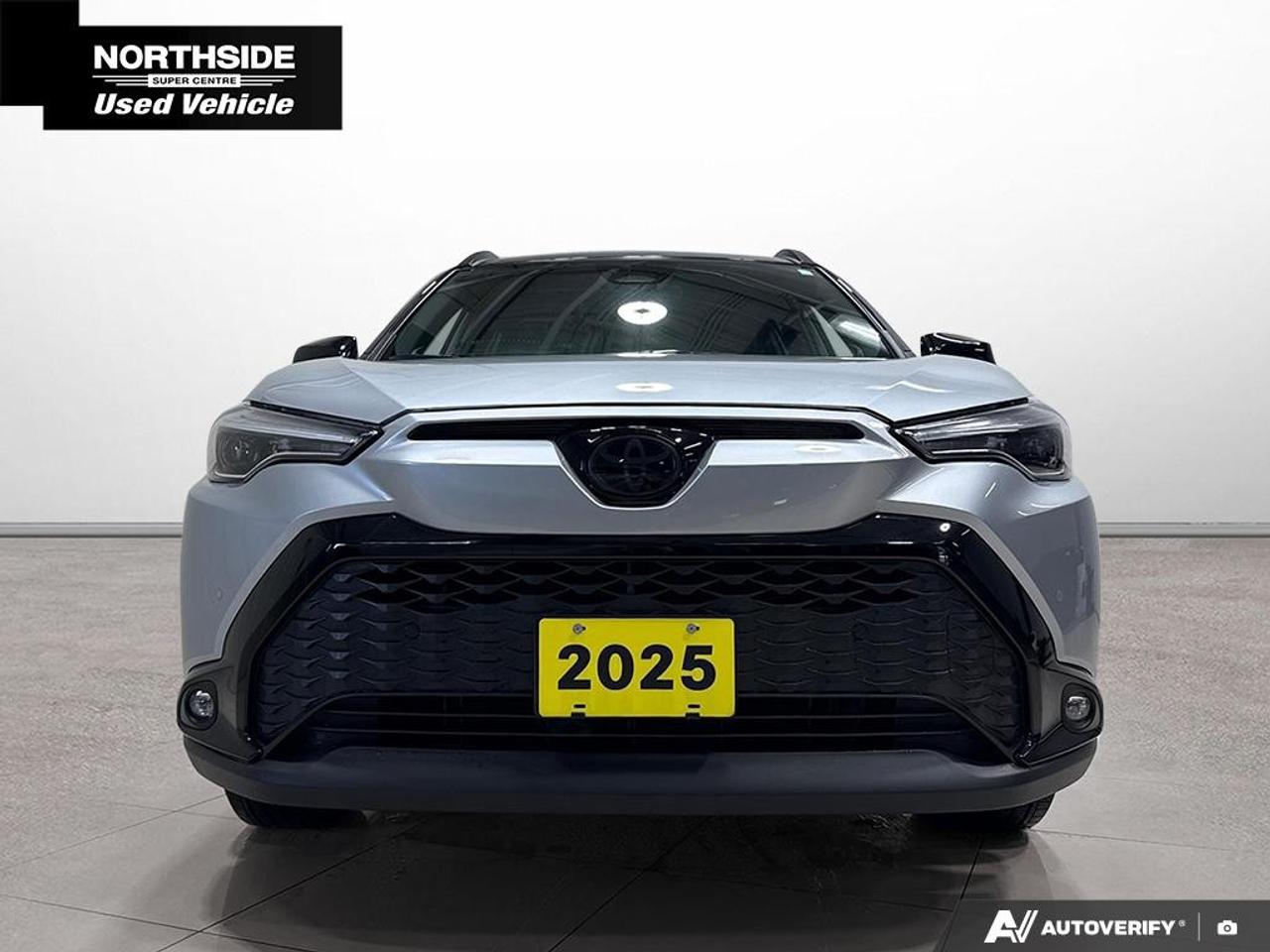 2025 Toyota Corolla Cross Hybrid XSE AWD Photo