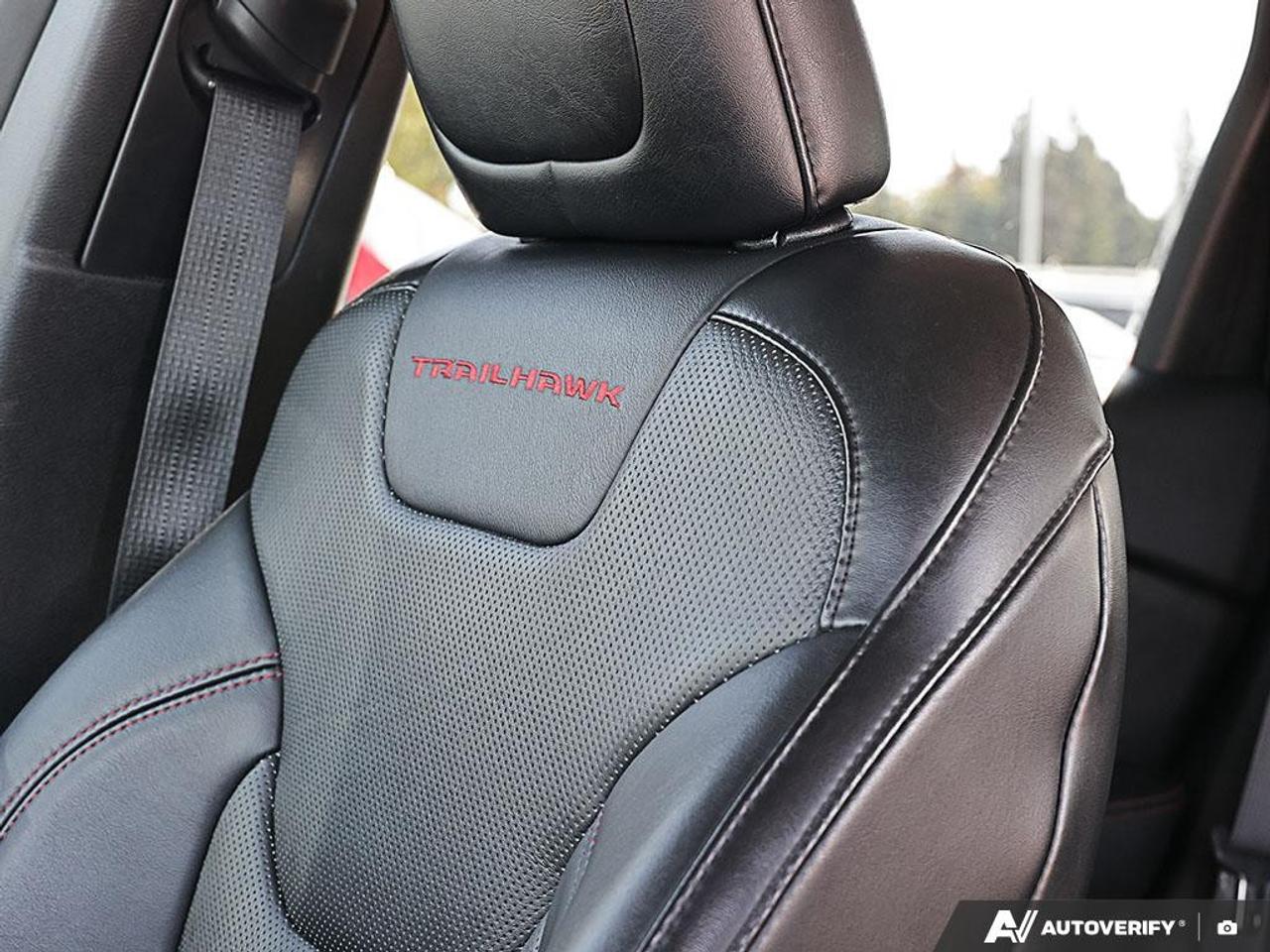 2019 Jeep Cherokee TRAILHAWK ELITE 4X4 Photo