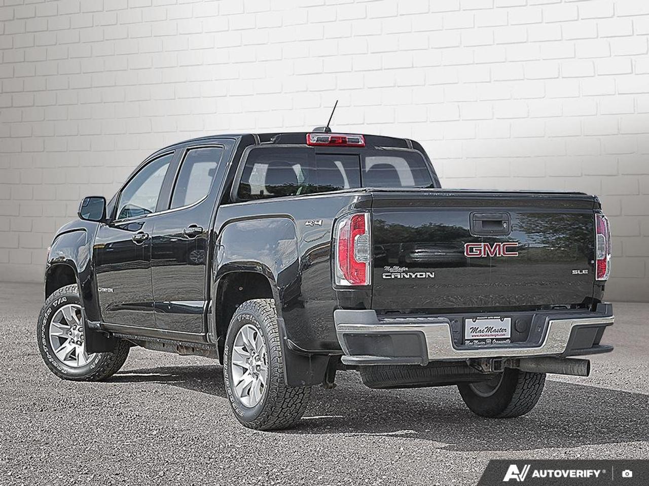 2018 GMC Canyon Crew Cab Short Box 4-Wheel Drive SLE Photo