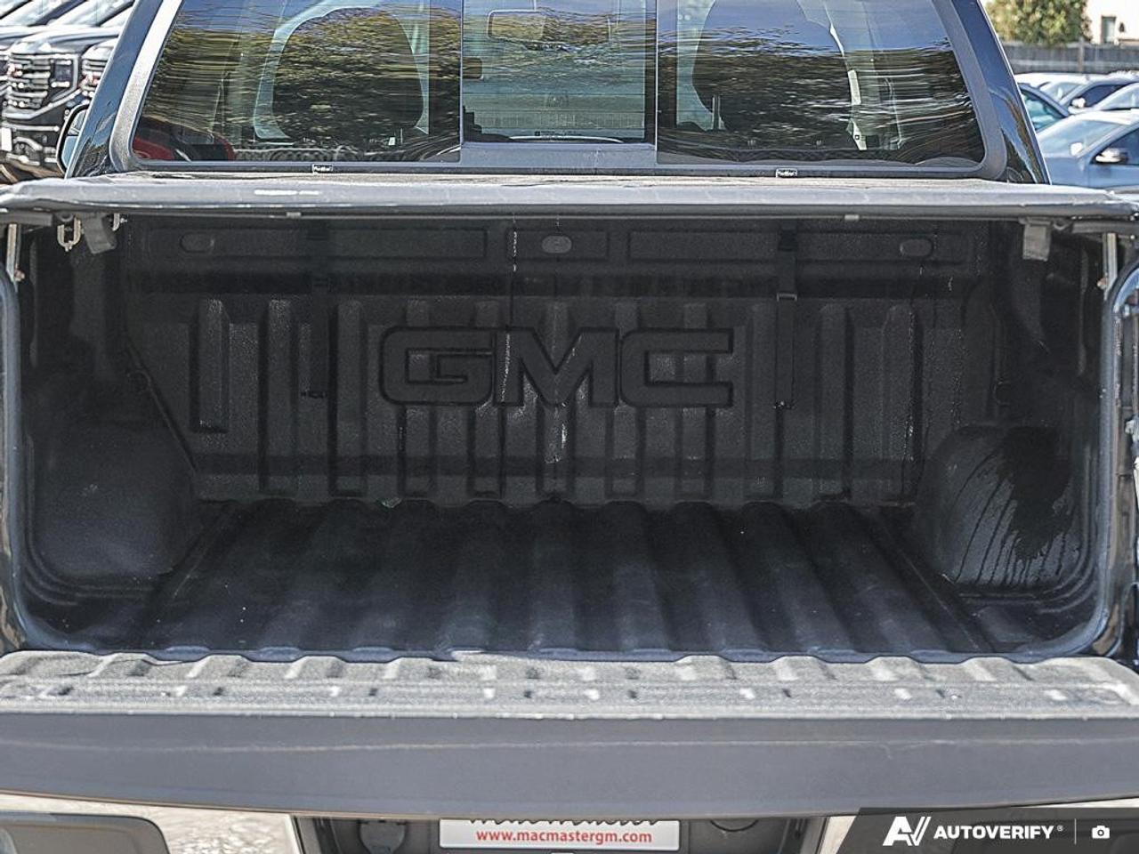 2018 GMC Canyon Crew Cab Short Box 4-Wheel Drive SLE Photo