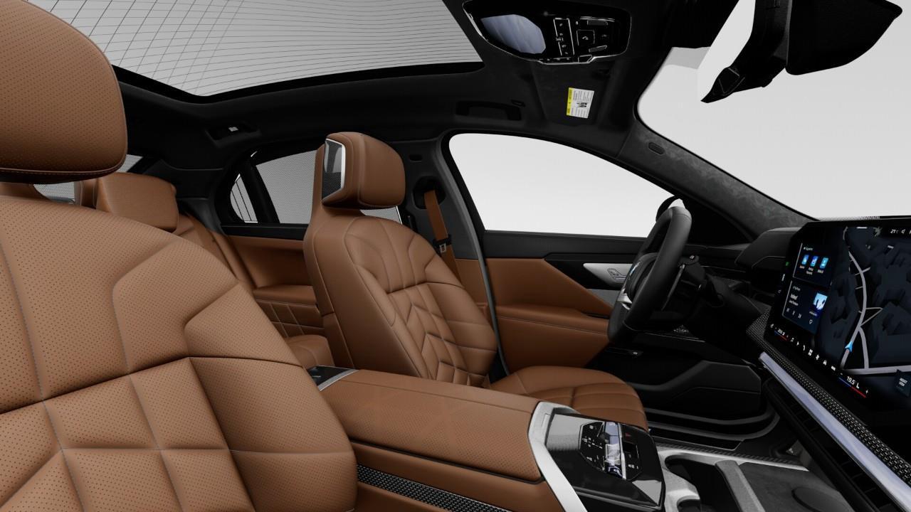 2027 BMW 740 xDrive MSE 4dr All-Wheel Drive Sedan Photo