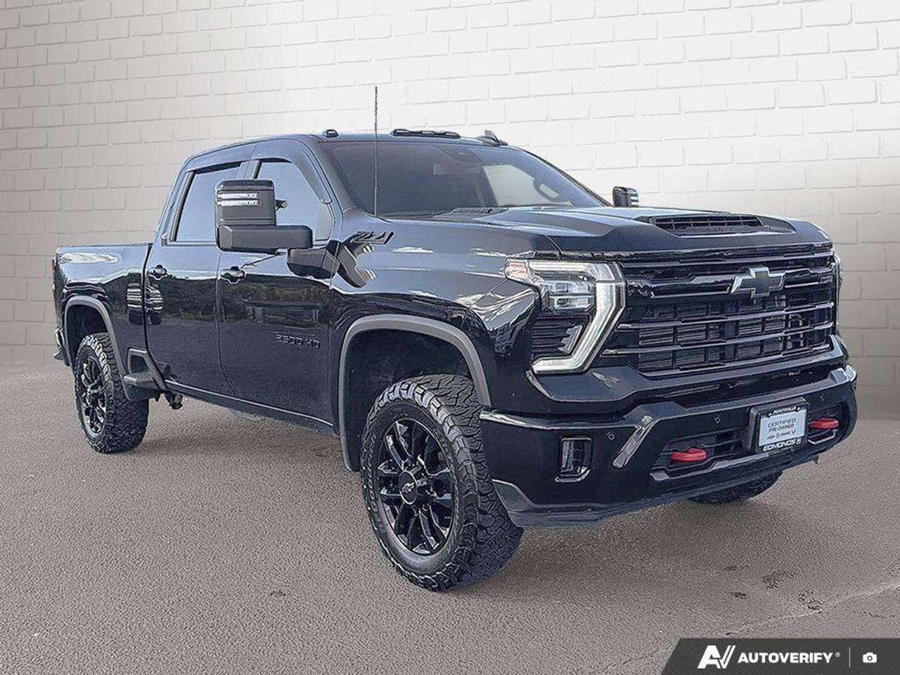 2025 Chevrolet Silverado 2500 One Owner   Trailer Brake Controller   Remote Start  Heated Seats Photo