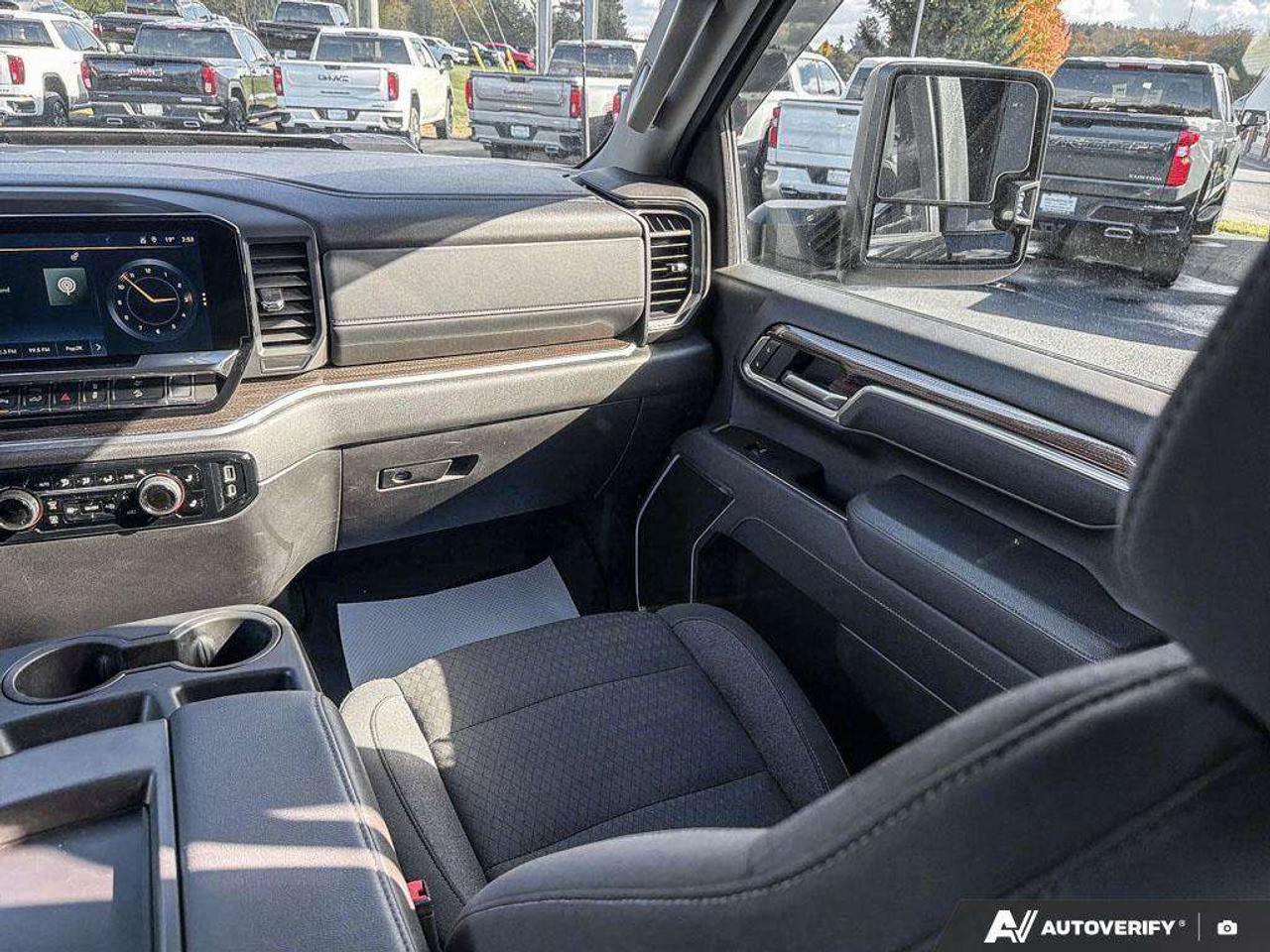 2025 Chevrolet Silverado 2500 One Owner   Trailer Brake Controller   Remote Start  Heated Seats Photo