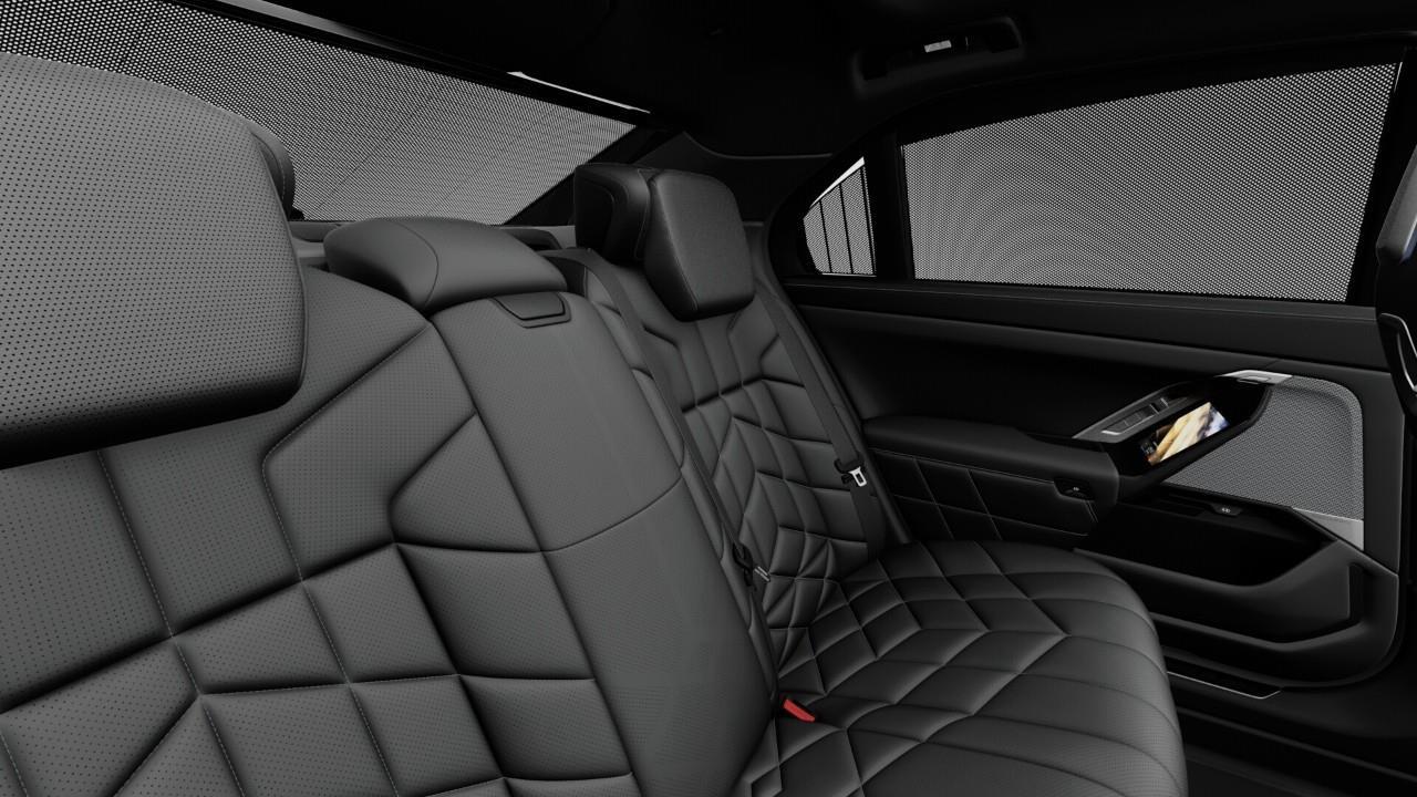2027 BMW 740 xDrive MSE 4dr All-Wheel Drive Sedan Photo