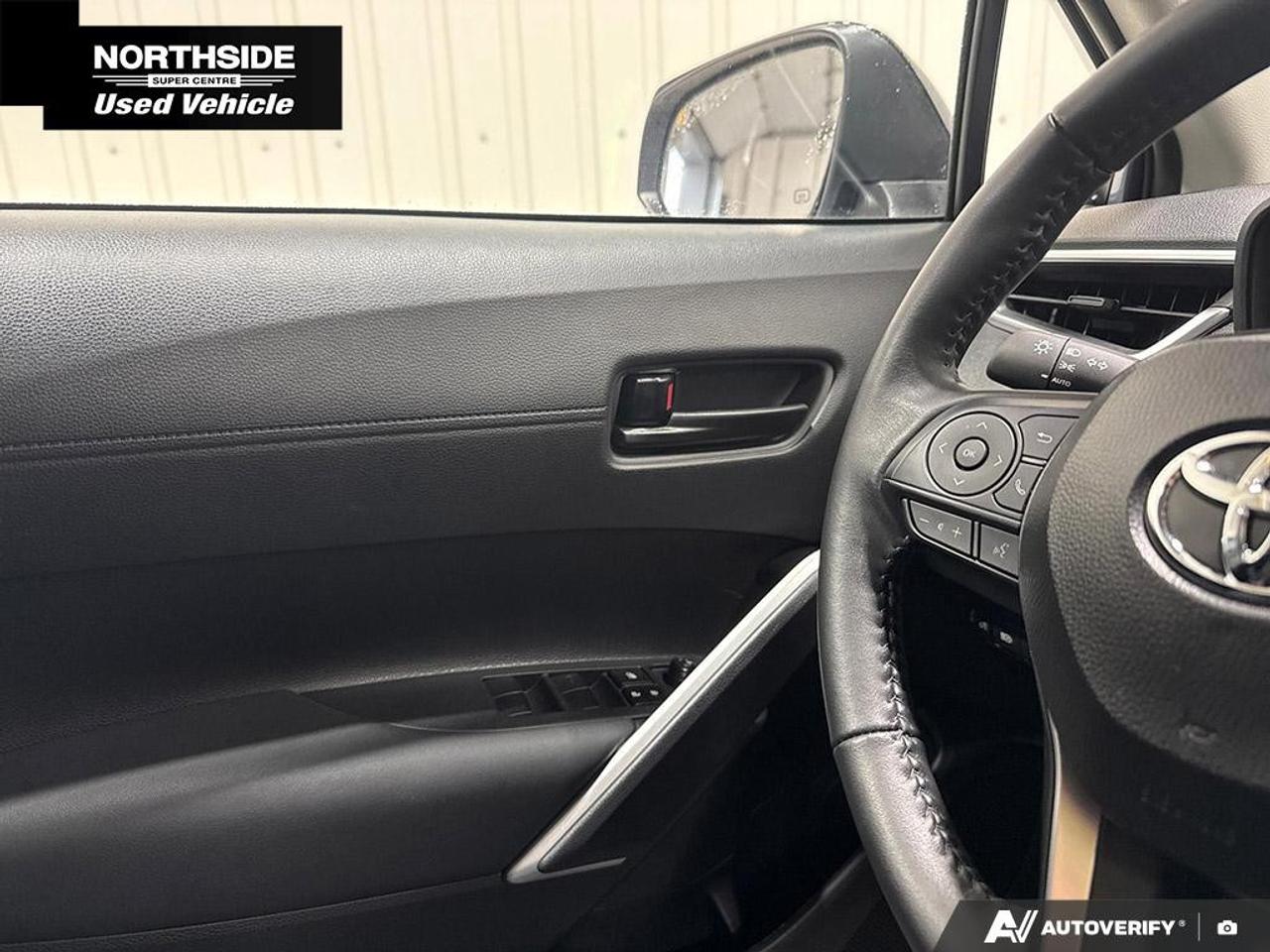 2026 Toyota Corolla Cross LE AWD Photo