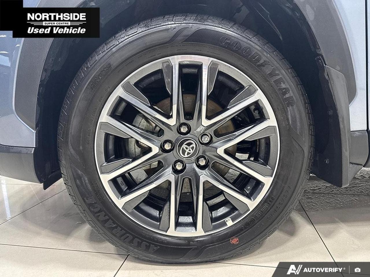 2026 Toyota Corolla Cross LE AWD Photo