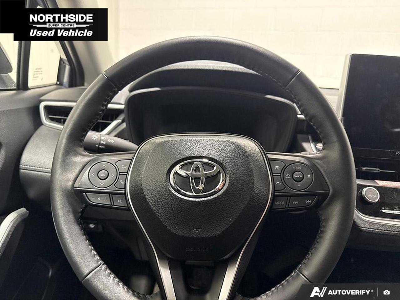 2026 Toyota Corolla Cross LE AWD Photo