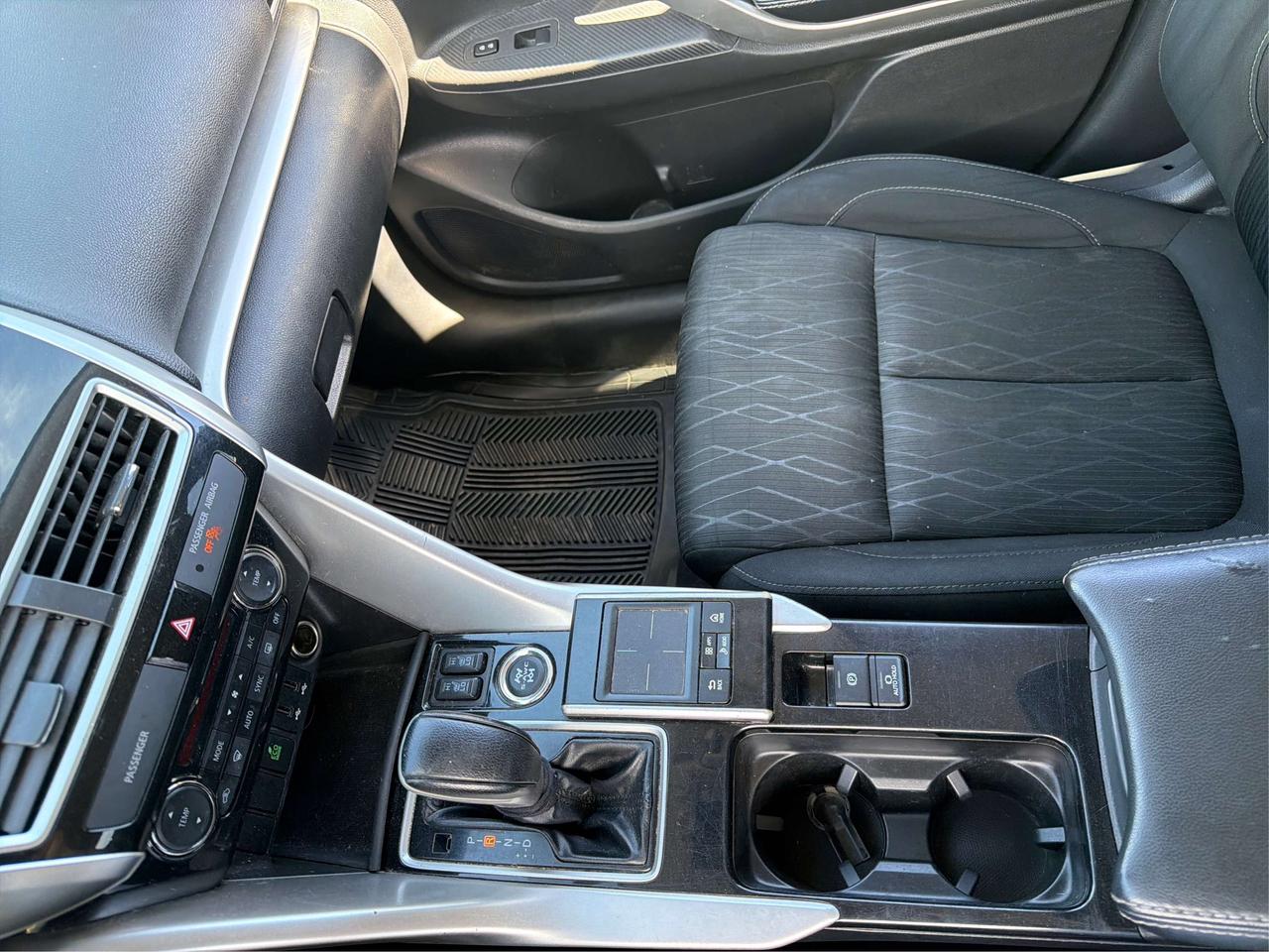 2020 Mitsubishi Eclipse Cross Limited Edition Photo