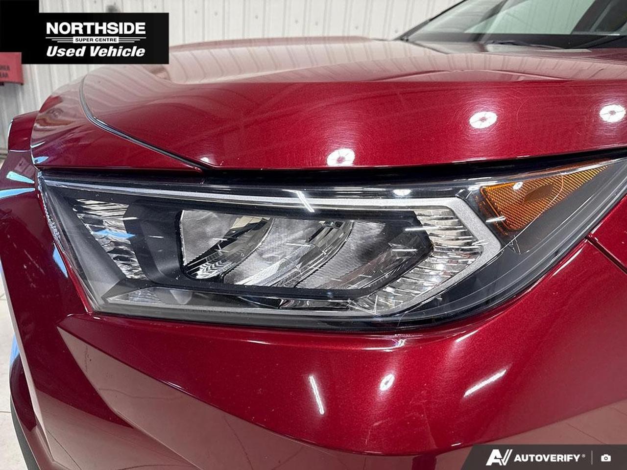 2021 Toyota RAV4 XLE AWD Photo
