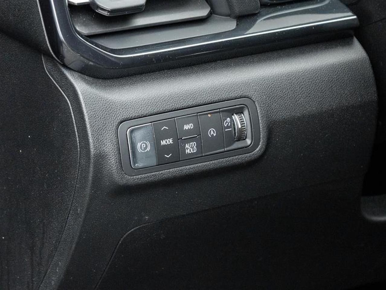 2026 GMC Terrain AT4 4dr All-Wheel Drive Photo