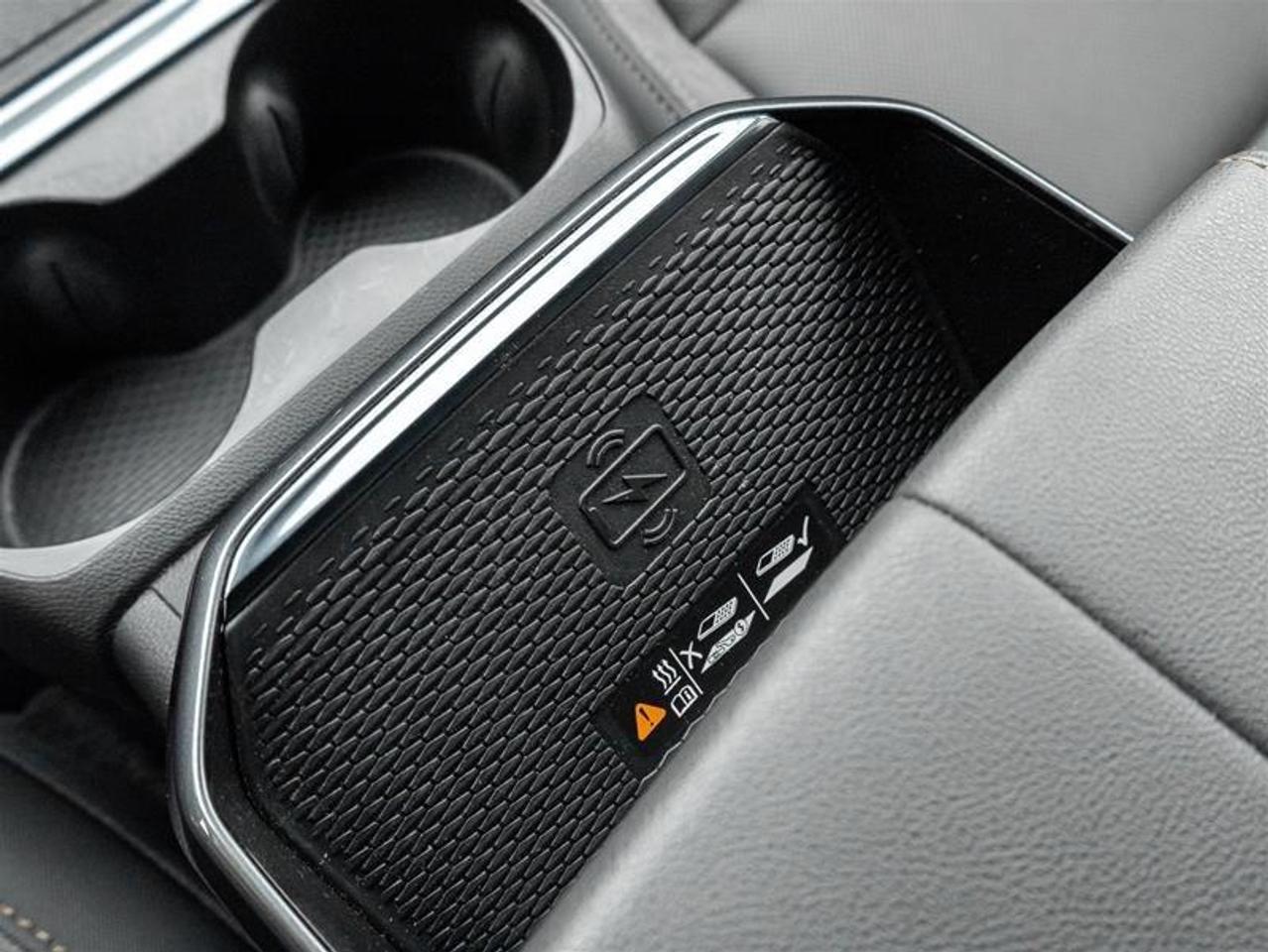2026 GMC Terrain AT4 4dr All-Wheel Drive Photo