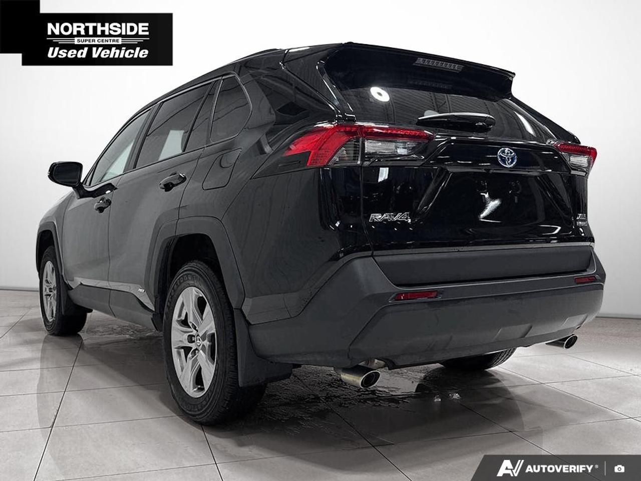 2024 Toyota RAV4 Hybrid XLE AWD Photo
