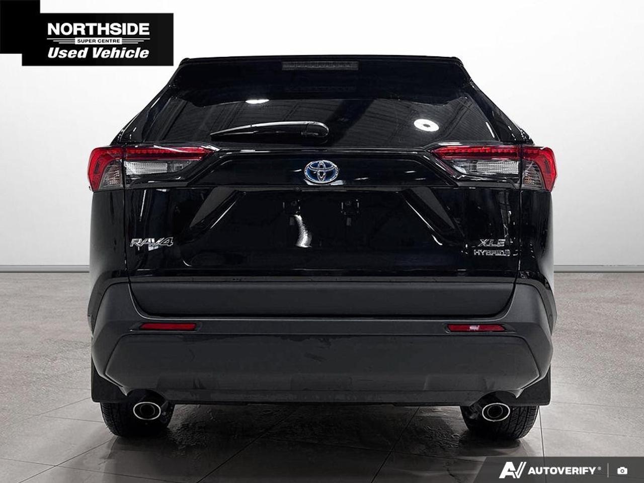 2024 Toyota RAV4 Hybrid XLE AWD Photo