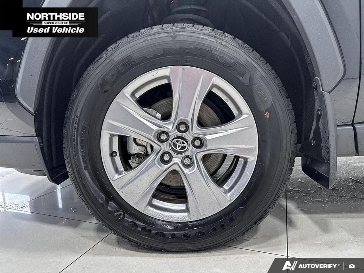 2024 Toyota RAV4 Hybrid XLE AWD Photo