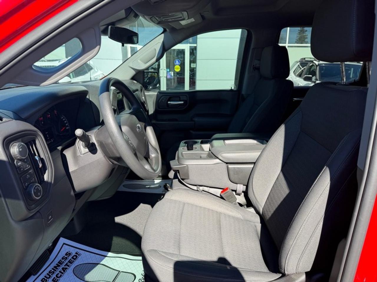 2024 Chevrolet Silverado 1500 Crew Cab Short Box 4-Wheel Drive Custom Trail Boss Photo