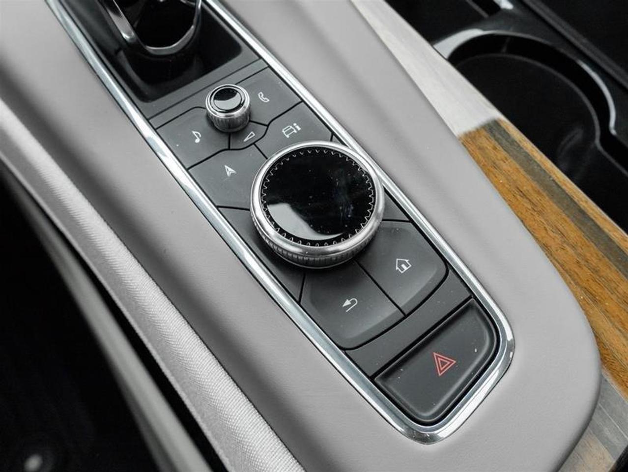 2024 Cadillac Escalade ESV Sport Platinum 4dr 4x4 Photo