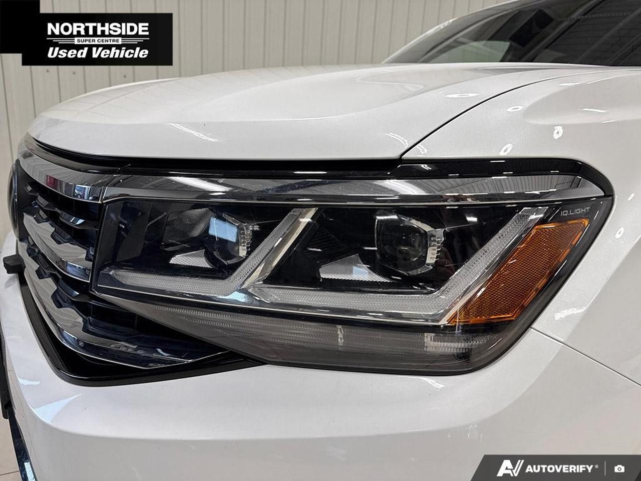 2023 Volkswagen Atlas Cross Sport Execline 3.6 FSI 4MOTION Photo
