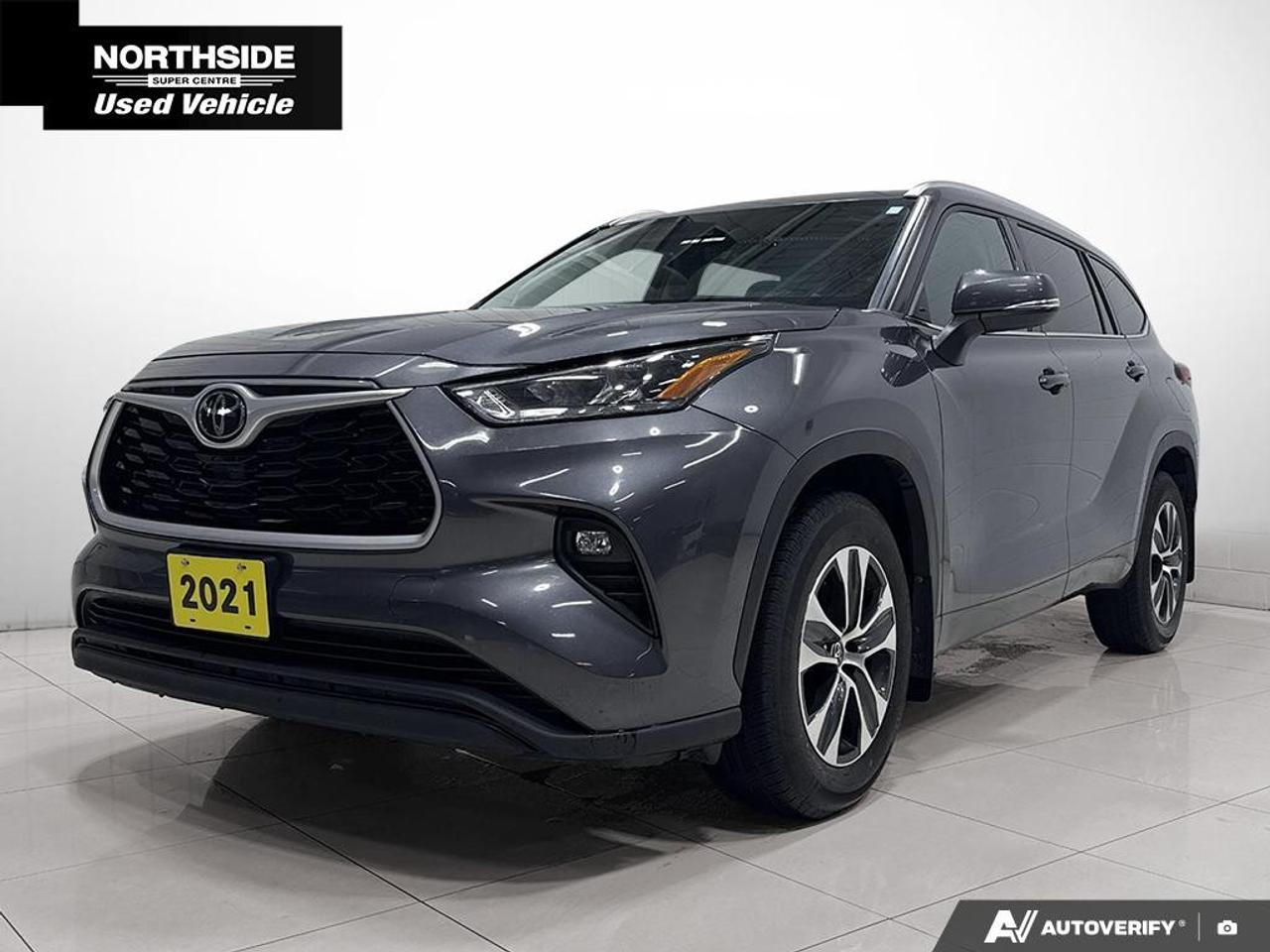 2021 Toyota Highlander XLE AWD Photo