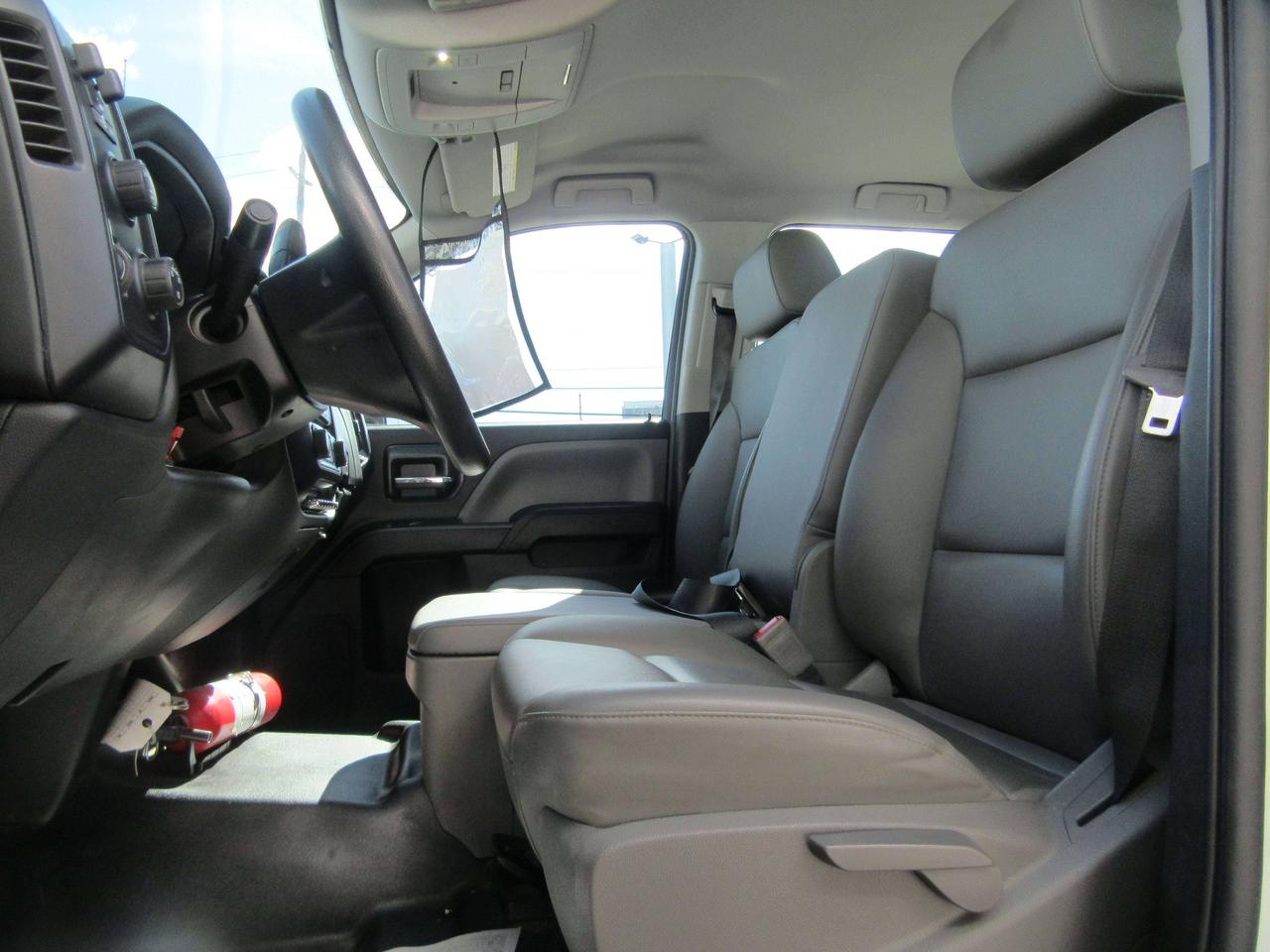 2022 International CV-515 CREW CAB 4X4 DIESEL FLAT DECK & TIE STRAP PACKAGE Photo