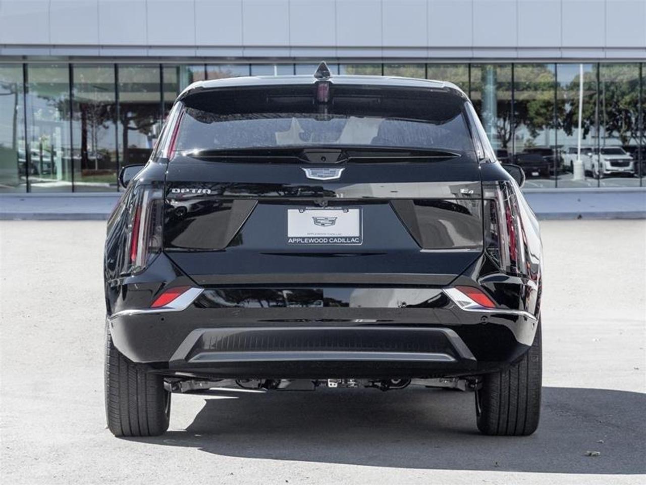 2027 Cadillac OPTIQ Luxury 4dr Photo