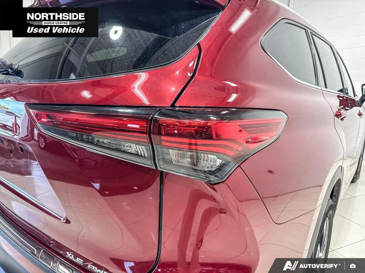 2022 Toyota Highlander XLE AWD Photo