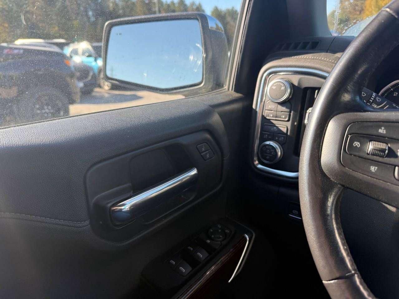 2019 GMC Sierra 1500 BEDLINER. RUNNING BOARDS. ALL WEATHER MATS. X31 OFF ROAD PKG. TRAILERING PKG. KODIAK EDITION. CERTIFIED. Photo